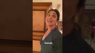 Shefali Shah Cute Reaction When Pap Praised For Her Awesome Acting