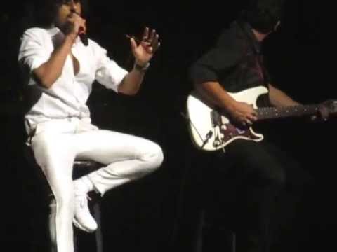 Sonu Nigam - Ranjish Hi Sahi - Tribute to Mehdi Hasan LIVE...