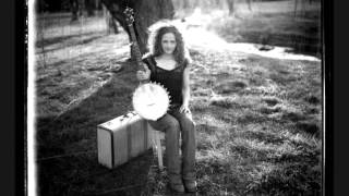 Watch Abigail Washburn Strange Things video