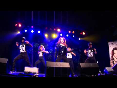 Victoria Duffield - Shut Up and Dance (Surrey Central Tree Lighting...