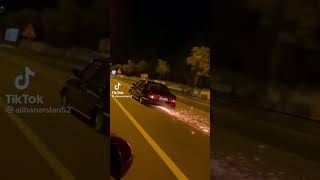 Modifiyeli Arabalar Tiktok Videoları