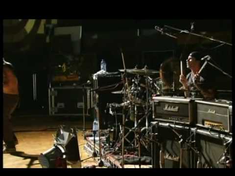 RED HOT CHILI PEPPERS LIVE AT ABBEY ROAD PART 1