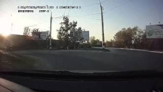 Видео ДТП Балаково. Шоссе Ак. Королева (подъём на шлюзовой мост). от Слава Волгин, шоссе академика Королёва, Балаково, Россия