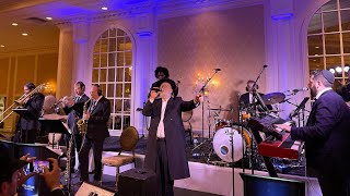 Michoel Schnitzler on 🔥 with A Team Band~first dance set!מיכאל שניצלער עם תזמורת עי טים