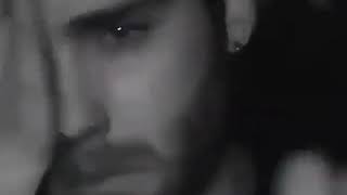 Sene Göre Her Gece Uzulen Biri Var