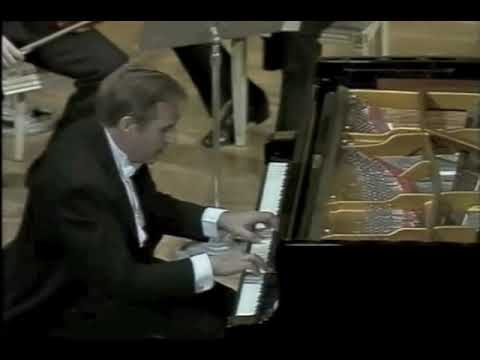 Joaquín Achúcarro - Mozart piano concerto K.467 - part 1