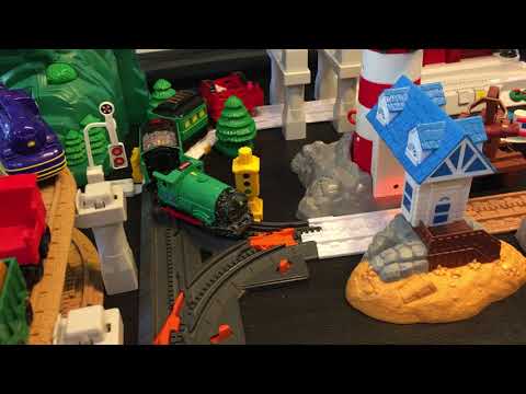 geotrax-christmas-in-toy-town-w-light-house-,2-rainbow-bridges,-mile-high-mountain.