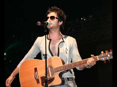 Atif Aslam Aankhon Ke Sagar-Live