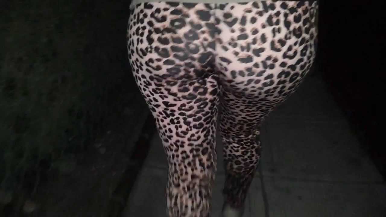 Секс В Леопардовых Лосинах