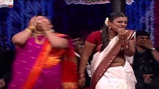Young Iswarya Rajeshs Very Big And Deep Navel Show