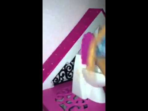 Barbie twerk team - YouTube