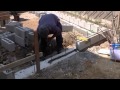エバーグリーンガーデンでのブロック積み作業風景