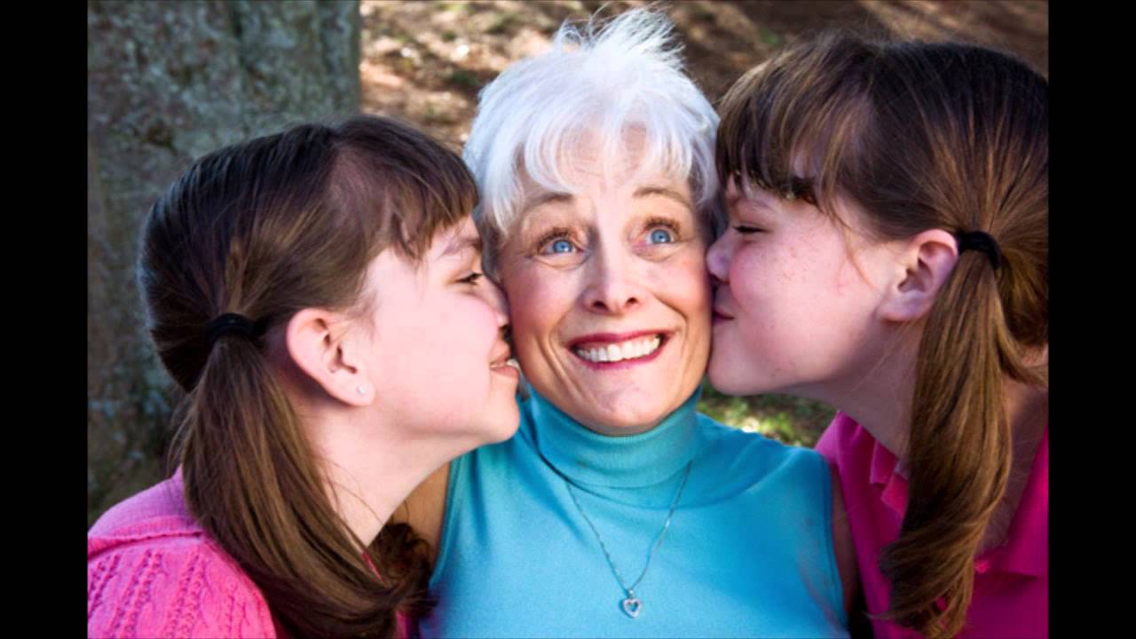 Granddaughter gives grandma intense strap-on