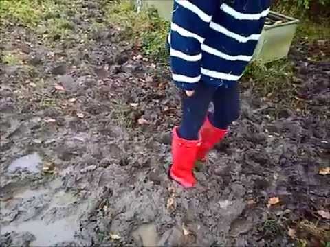 ★Red Wellies at work ᴴᴰ