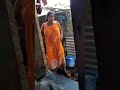 देखिए कैसे नहाते हैं देसी औरत  का वीडियो पूरा और शेयर करें