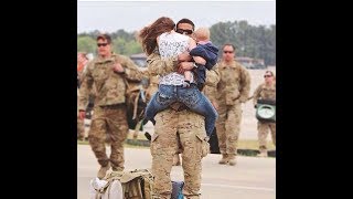 SOLDADOS VUELVEN A CASA / SOLDIERS RETURN HOME