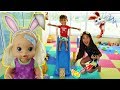 Caça aos OVOS de PÁSCOA com TROLLAGEM na Brinquedoteca com Boneca Baby Bia Bagunça, BELA E MAGU