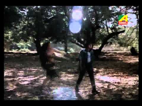 Pahare Jangole Ek manush ...Bengali Romantic Movie Asha O Bhalobasha...