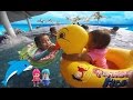 Mainan Anak Pelampung Renang Bebek Baby Elsa Berenang di Kola...