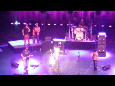 Pehli Baar Mohabbat ki hai - Mohit Chauhan LIVE Performance