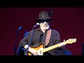Merle Haggard calls an audible in Gainesville, FL 2/9/2013 "If I Could Fly"
