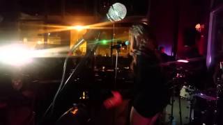 Sandy Redd Covers Adele's 'Rolling In the Deep' for The Real love Music Experience at Scales 925