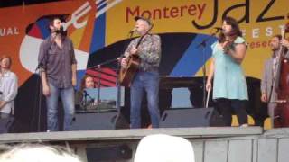 Watch Pete Seeger Turn Turn Turn video