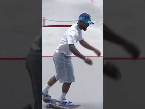 Dashawn Jordan Boardslide's up 12 stair rail