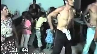 Lut Ku4Ek U 4Oveku Se Pobarka D D D D