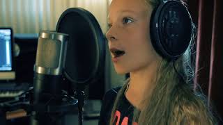 7 Y.o. Twins Irishka & Nikolai Ivanov Recording Their Favorite Song