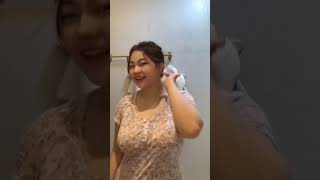 Janda Montok Bergoyang?