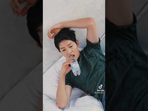 ( Song Joong Ki)..."Nhan sắc đỉnh cao của Song Joong Ki trong phim Vincenzo"
