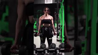 Beautyful Girl Muscle Workout