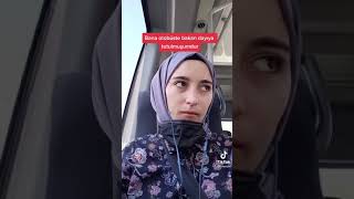 Türbanli Kizin Otobüste Ki̇ Adamla İnti̇hami