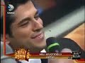 Burak Özçivit Şarkı Söylüyor ( beyaz show )
