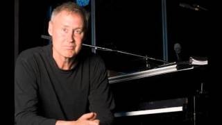 Watch Bruce Hornsby Dreamland video