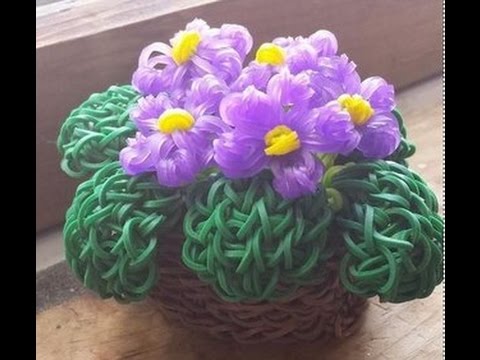 На станке плетение фигурок На станке плетение фигурок