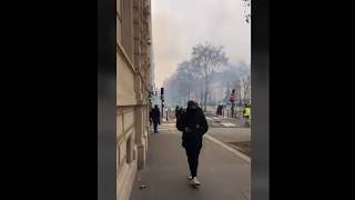 Affrontements Gilets jaunes CRS Champs Elysée 01/12/2018