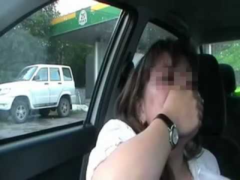 Ненасытная укротительница пенисов из Азии перепихнулась в машине