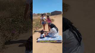 Tem Uma Menina No Colchão
