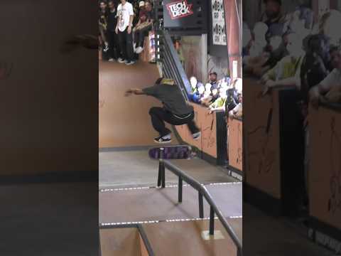 YOU NEVER REALLY SEE THIS TRICK - DOMO WALKER #SHORTS