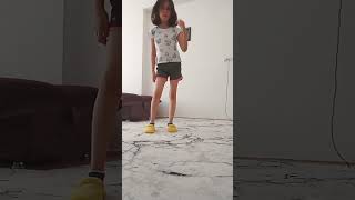 Tanıdım Seni Kalçantan Pat Lat Beni Pat Pat Pat Kapı Çaldı Tak Tak