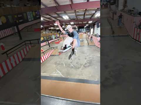 THAT GRAB AND TWEAK #TAMPAPRO #SKATEBOARDING
