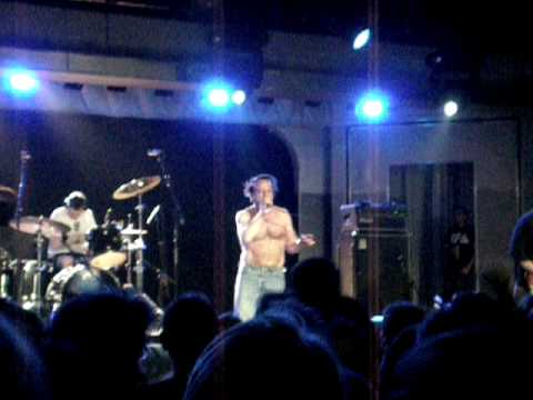 The Jesus Lizard Live @ ATP The Fans Strike Back: Puss (first song of the first evening)