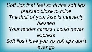 Watch Hank Thompson Soft Lips video