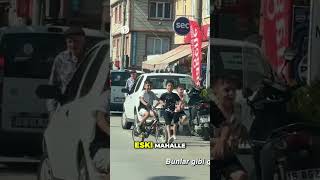 Çakal Eski Mahallesine Gidiyor