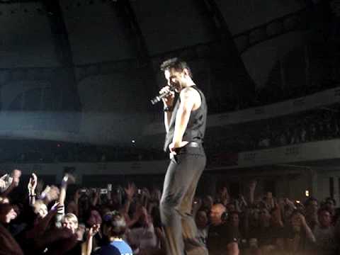 Depeche Mode - Live in Frankfurt 2006 - A question of time