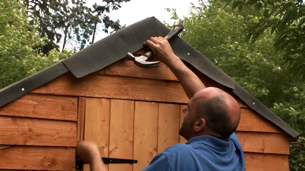 How to felt a shed roof - YouTube