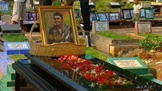Makam Alm Uje Terpaksa Di Bongkar - Intens 22 September 2013