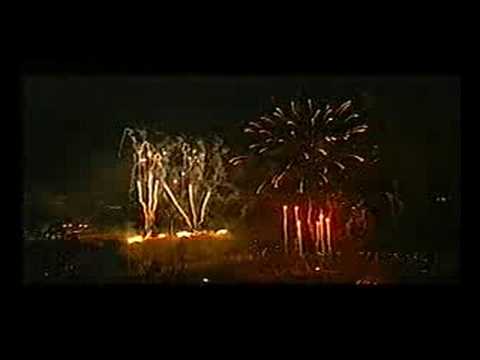 queen elizabeth ii younger years_08. Queen Elizabeth II Golden Jubilee 2002 - fireworks (2). 8:48. The second half of the fireworks spectacular which covered 50 years of music - plus a few